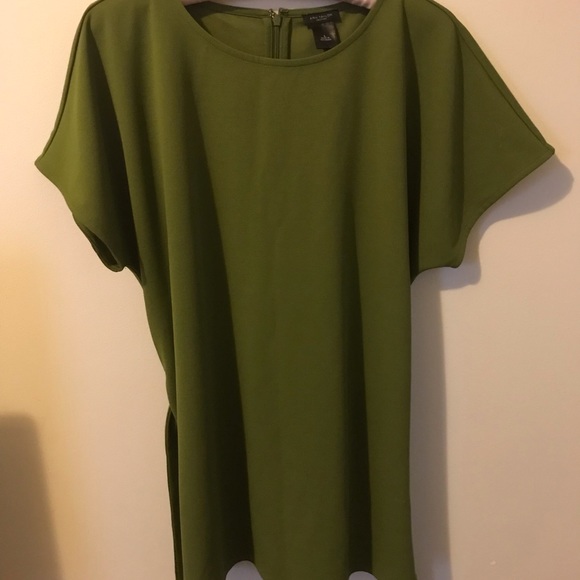 Ann Taylor Blouse with belt - Picture 5 of 5